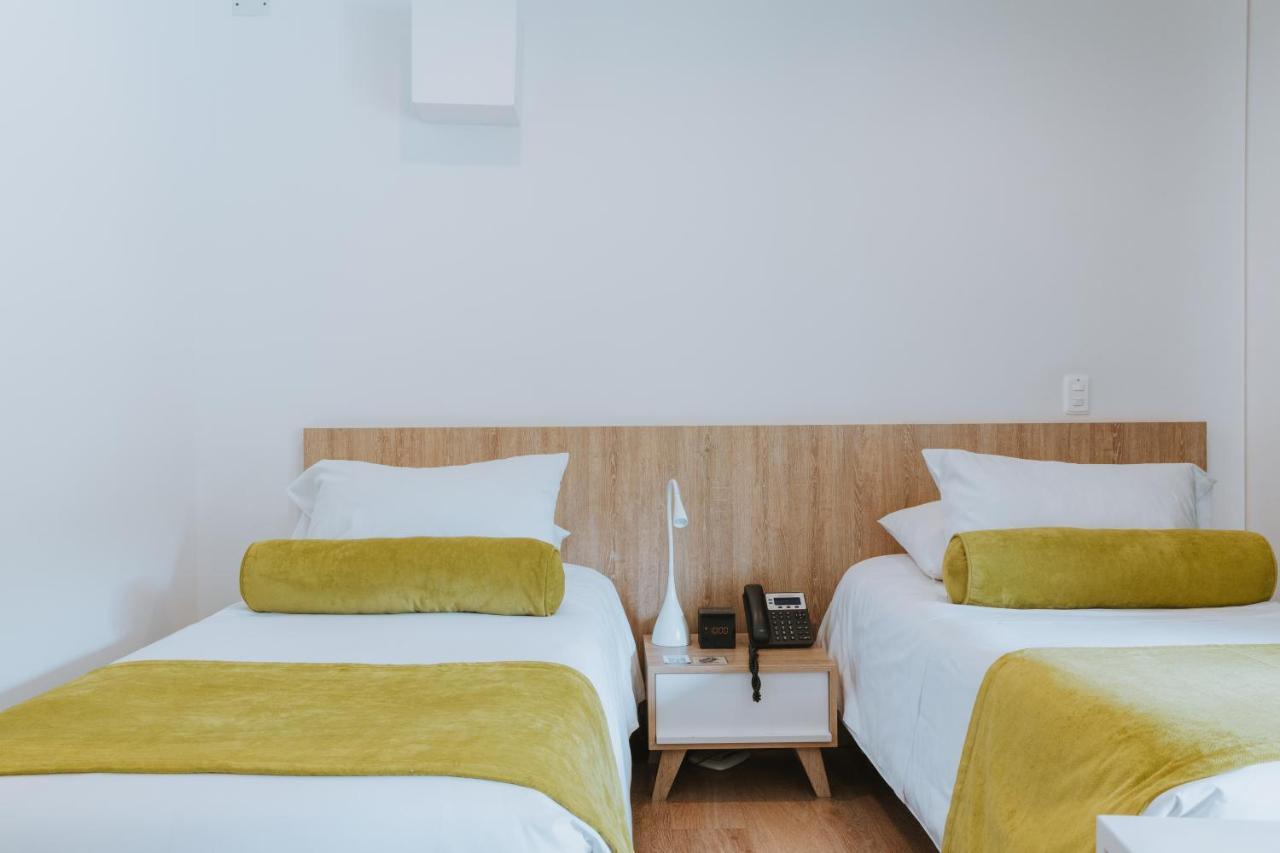 Travelers Rio Verde Living Suites Rionegro Kültér fotó